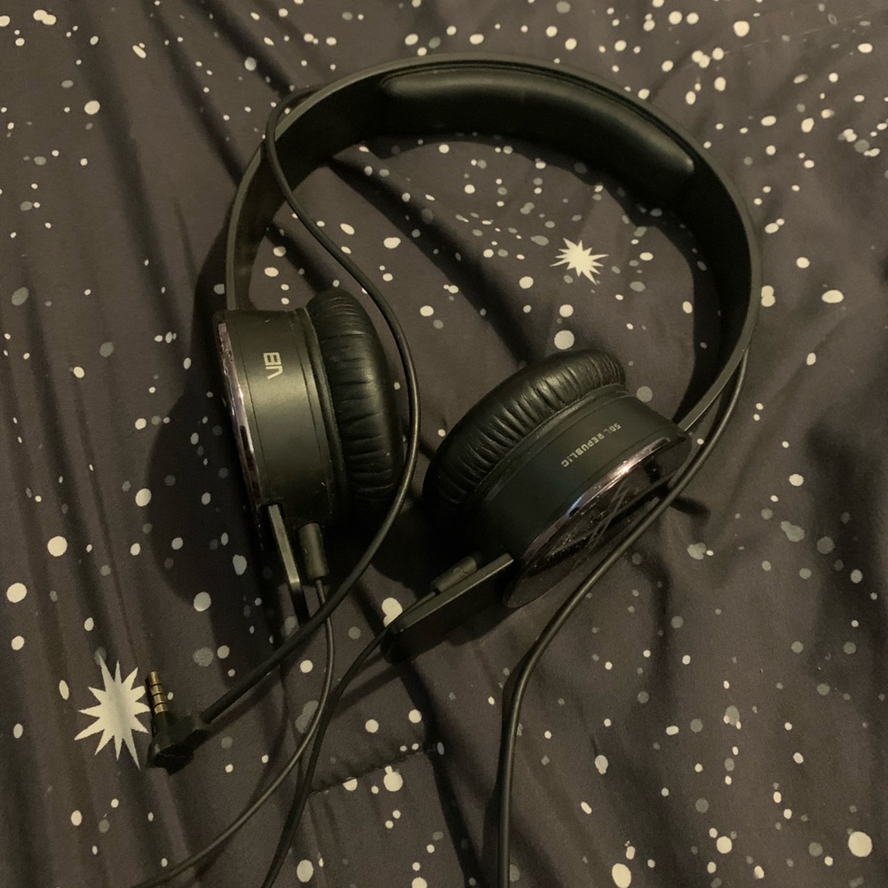 Sole republic Black Over-Ear Headphones